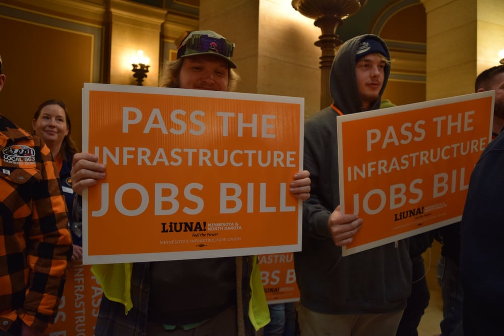 Laborers, ready to work!